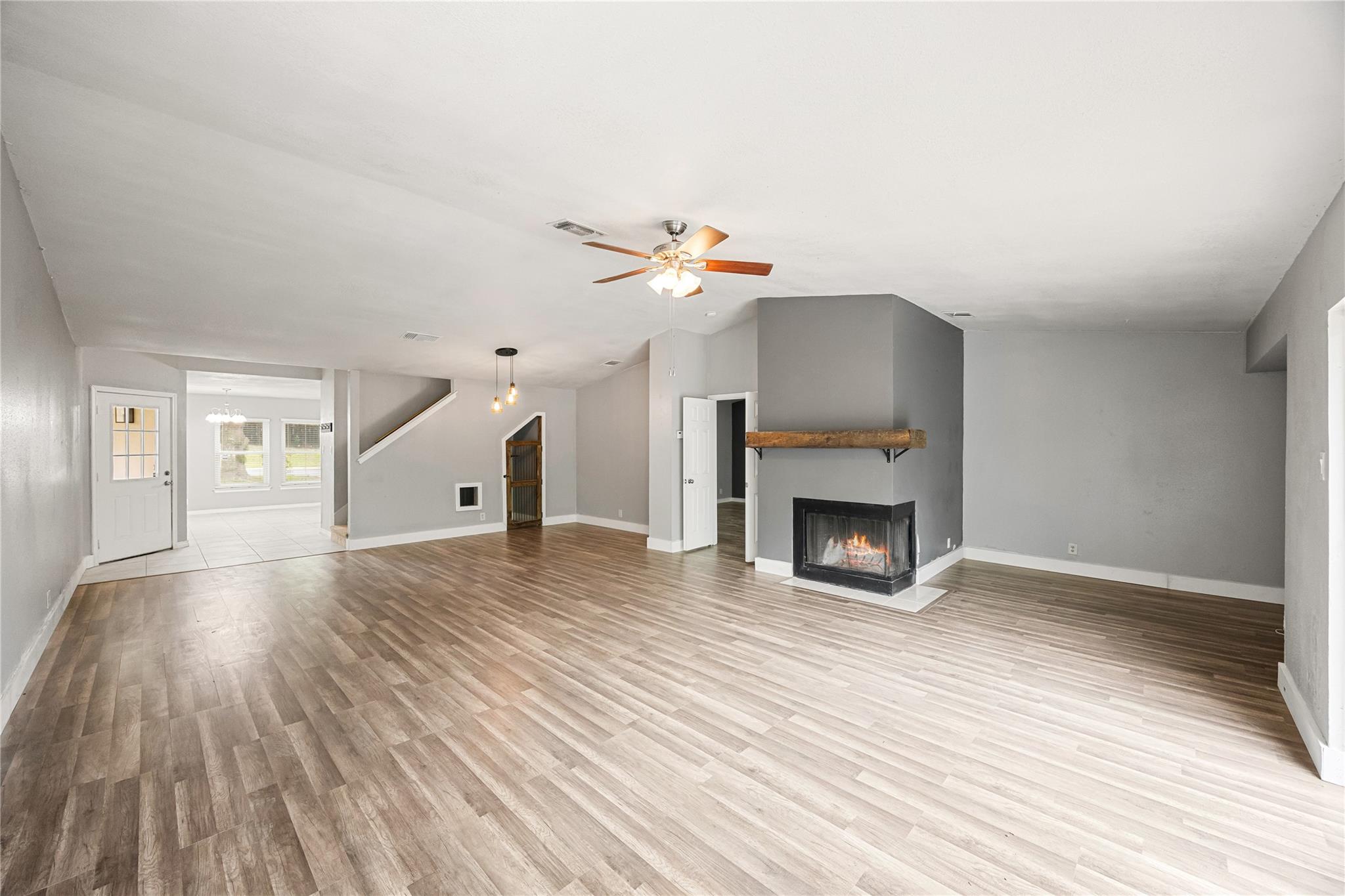 Image 17 of 38 For 9735 Fortune Ridge Dr