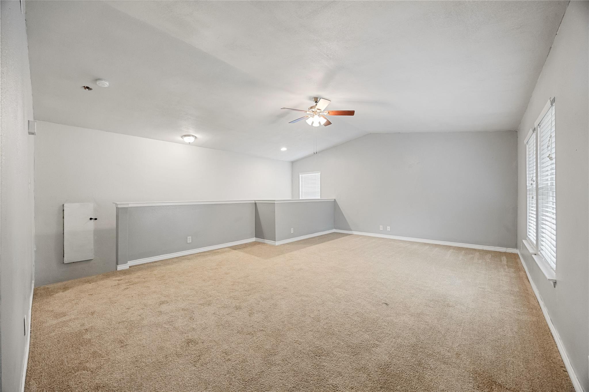 Image 27 of 38 For 9735 Fortune Ridge Dr