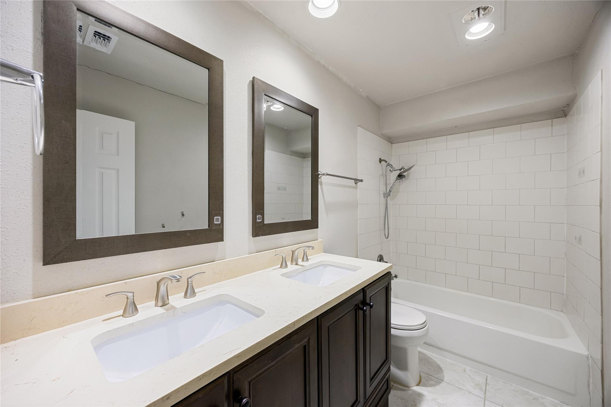 Image 29 of 38 For 9735 Fortune Ridge Dr