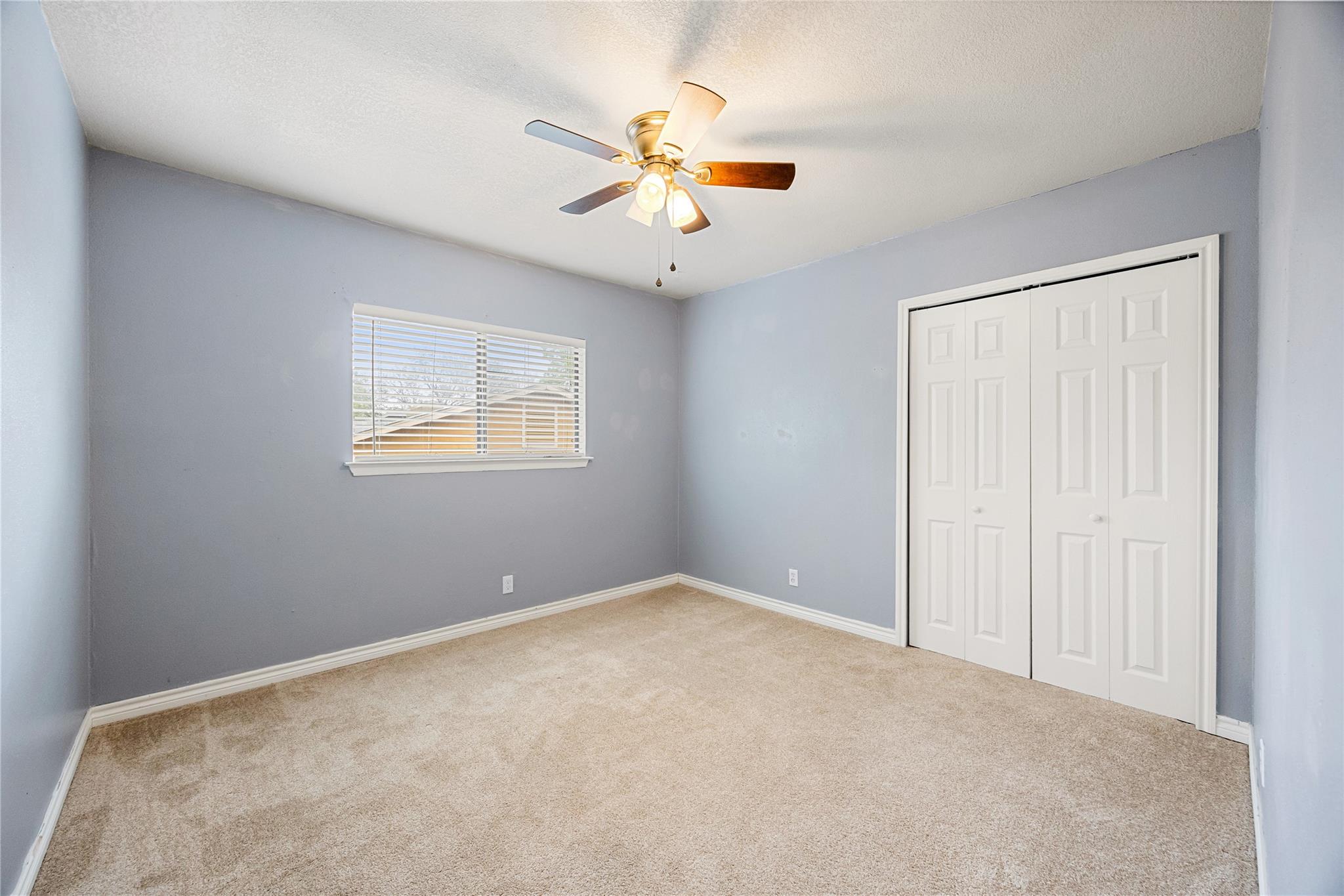 Image 30 of 38 For 9735 Fortune Ridge Dr