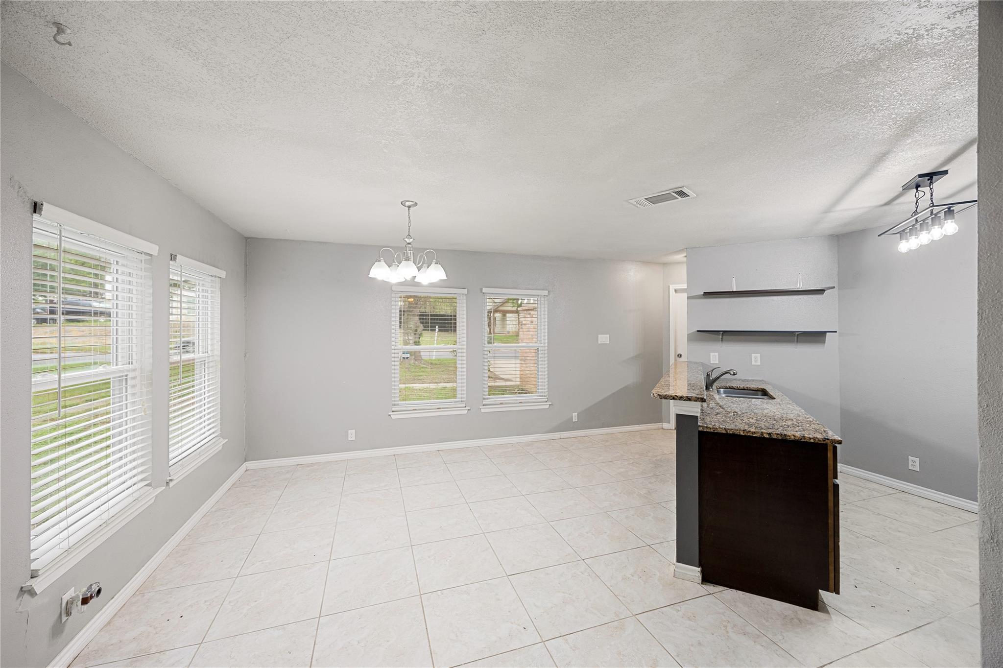 Image 7 of 38 For 9735 Fortune Ridge Dr