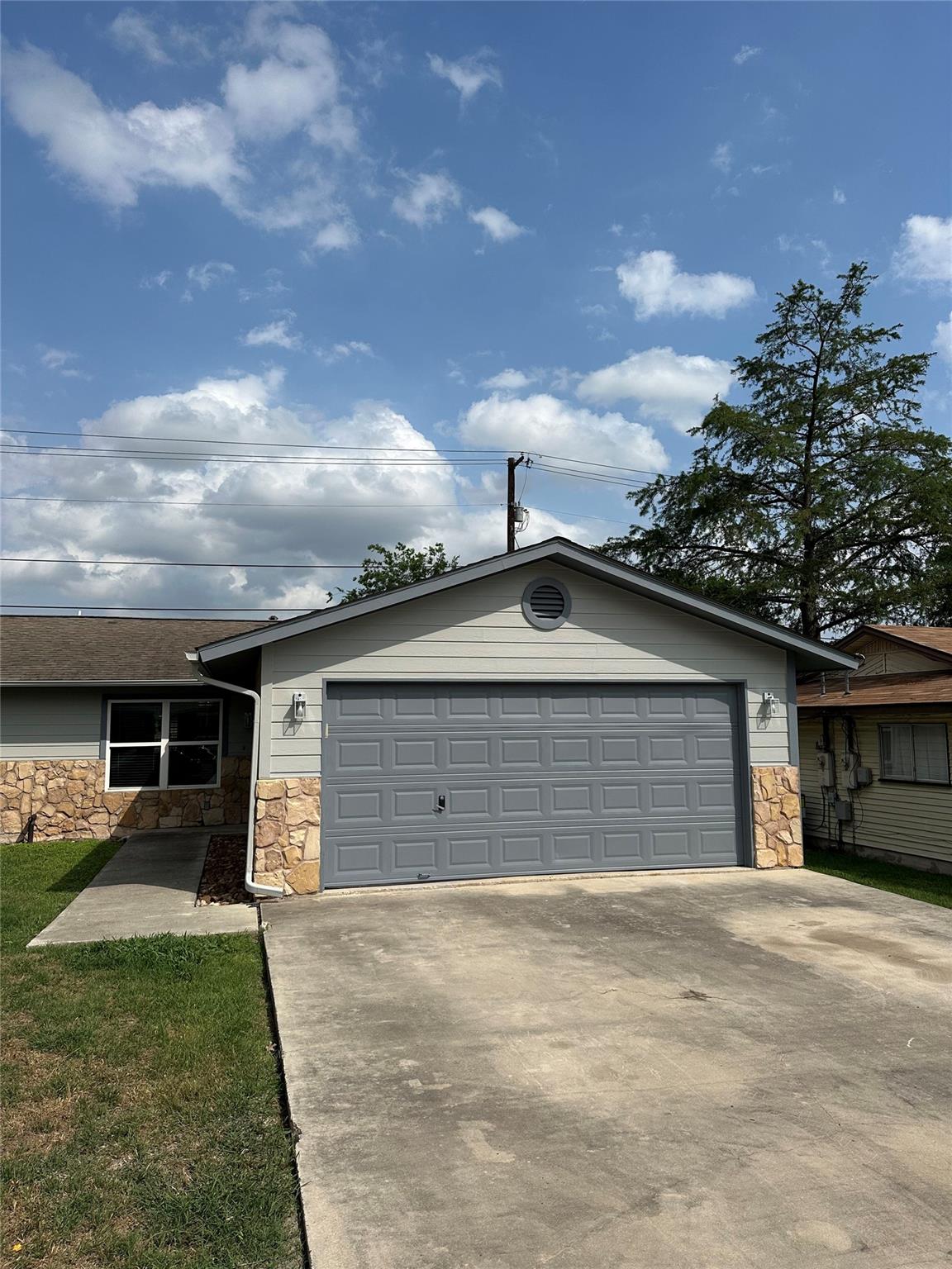 Details for 2743 Maple Tree Rd A, New Braunfels, TX 78130