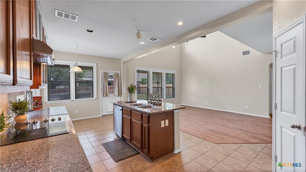 Image 13 of 33 For 2063 Western Pecan