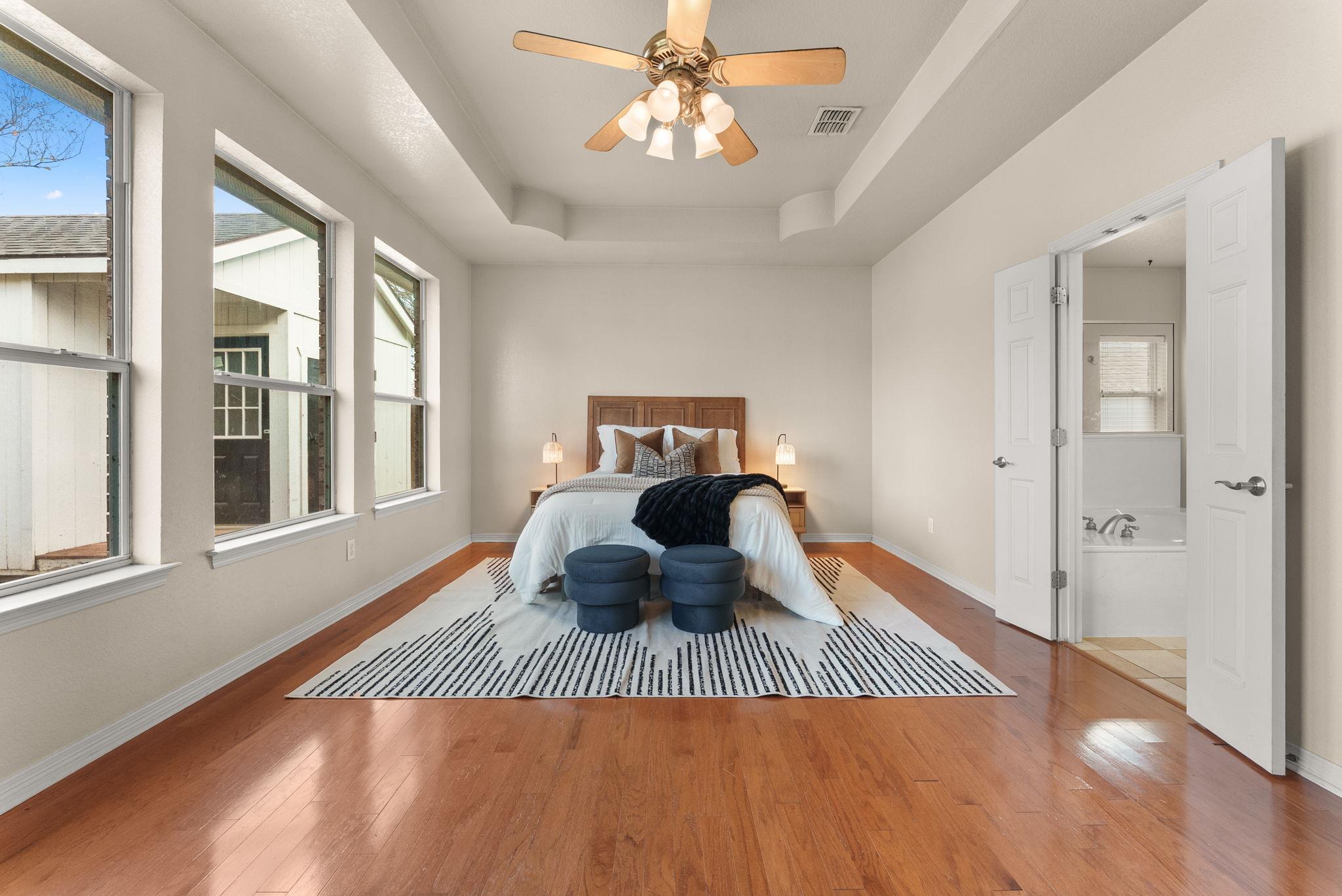 Image 15 of 33 For 4012 Creekview Trl