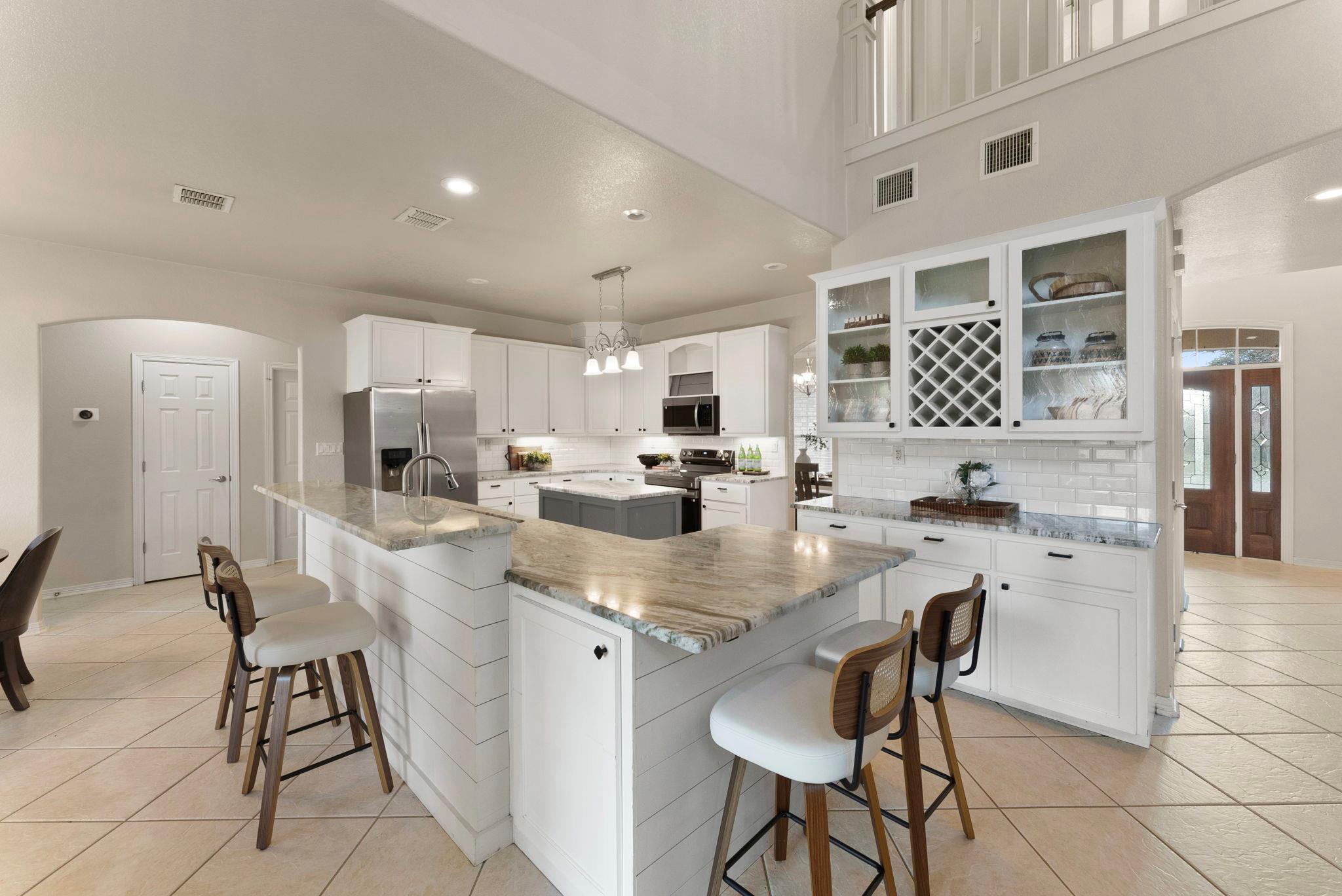 Image 22 of 33 For 4012 Creekview Trl