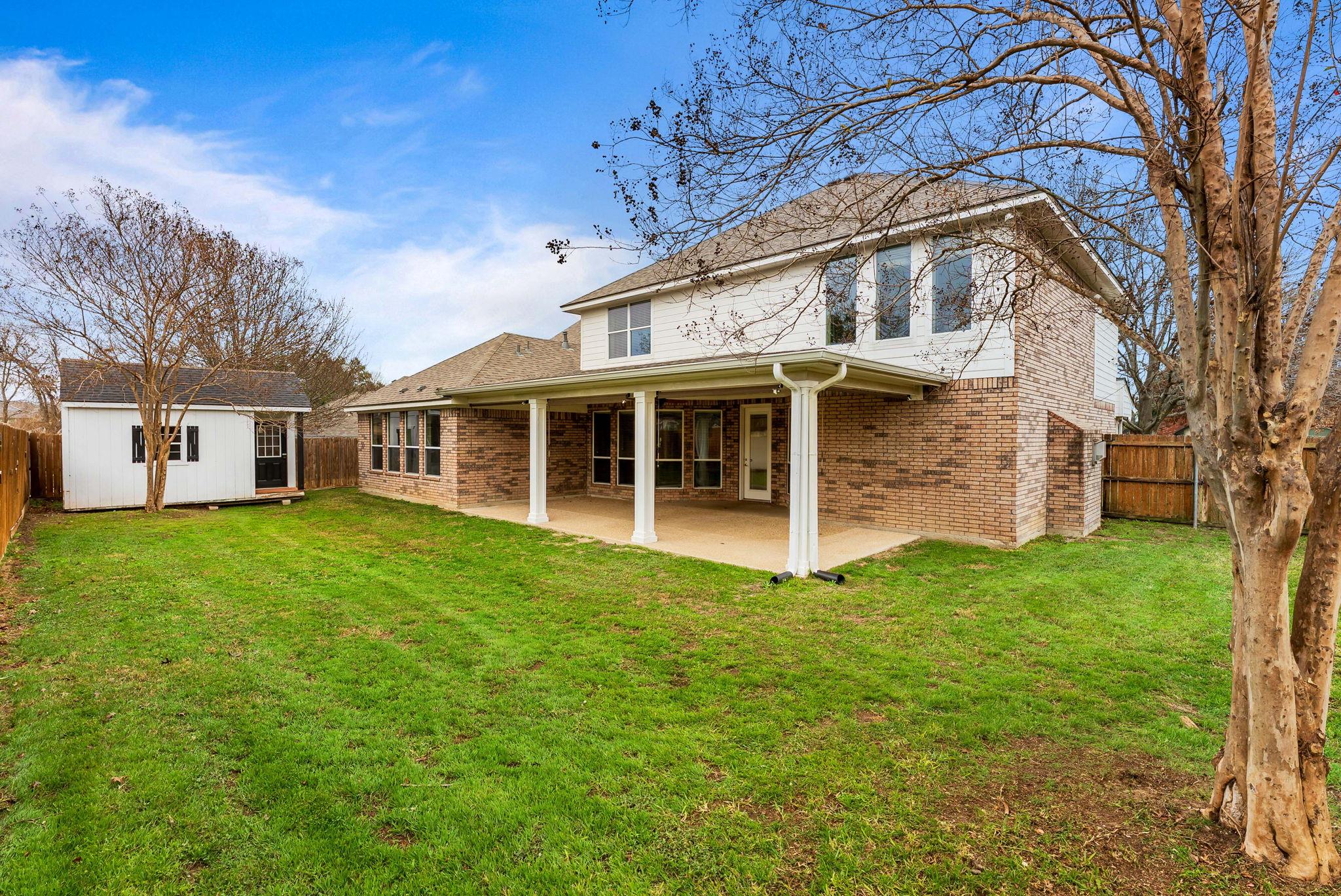 Image 32 of 33 For 4012 Creekview Trl