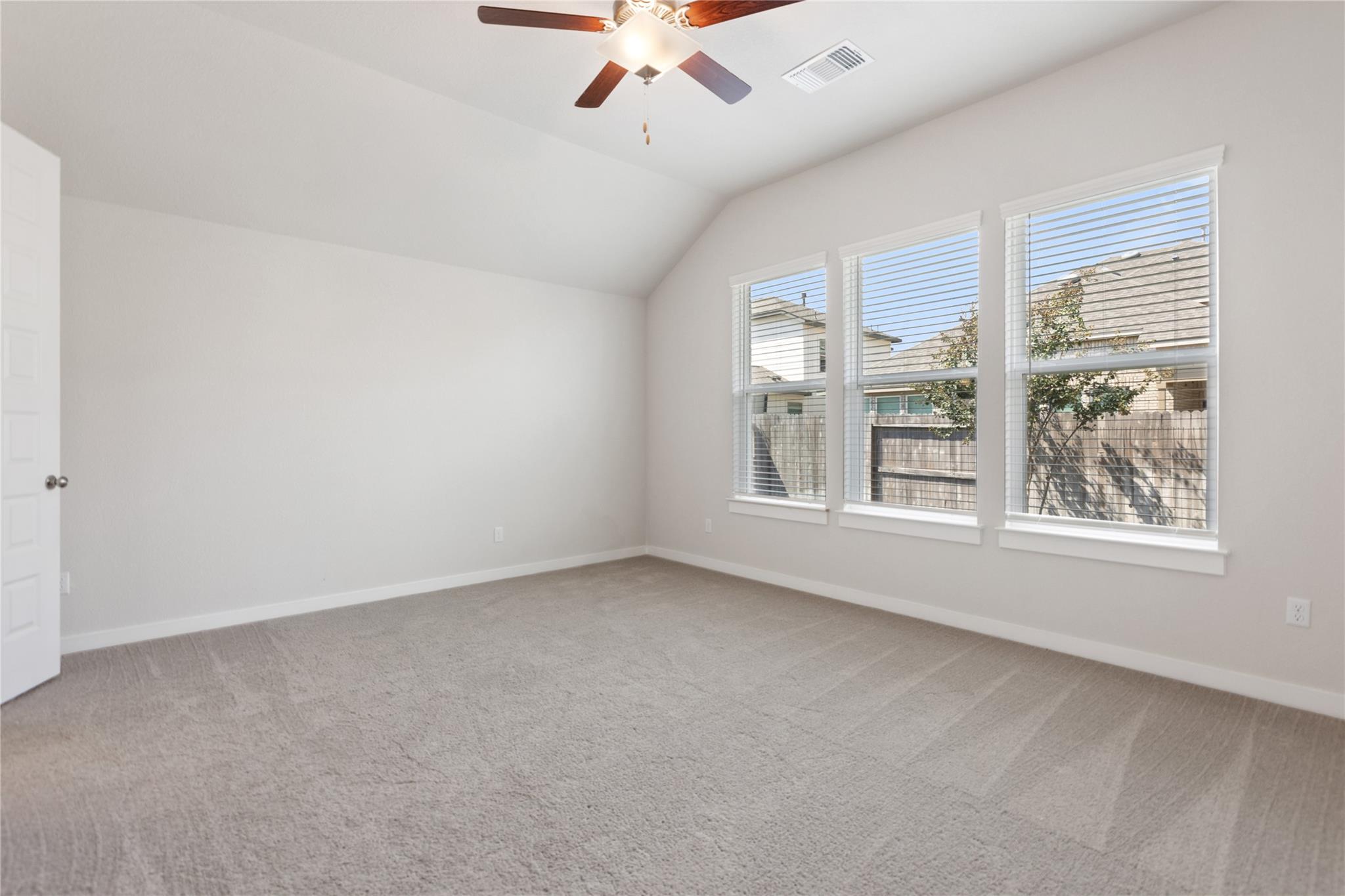 Image 22 of 32 For 2258 Hoja Ave