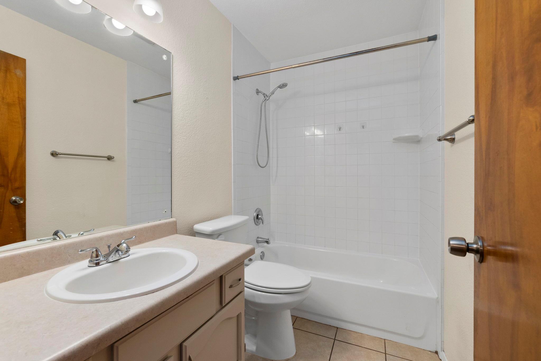 Image 23 of 30 For 1329 Poppy Ln