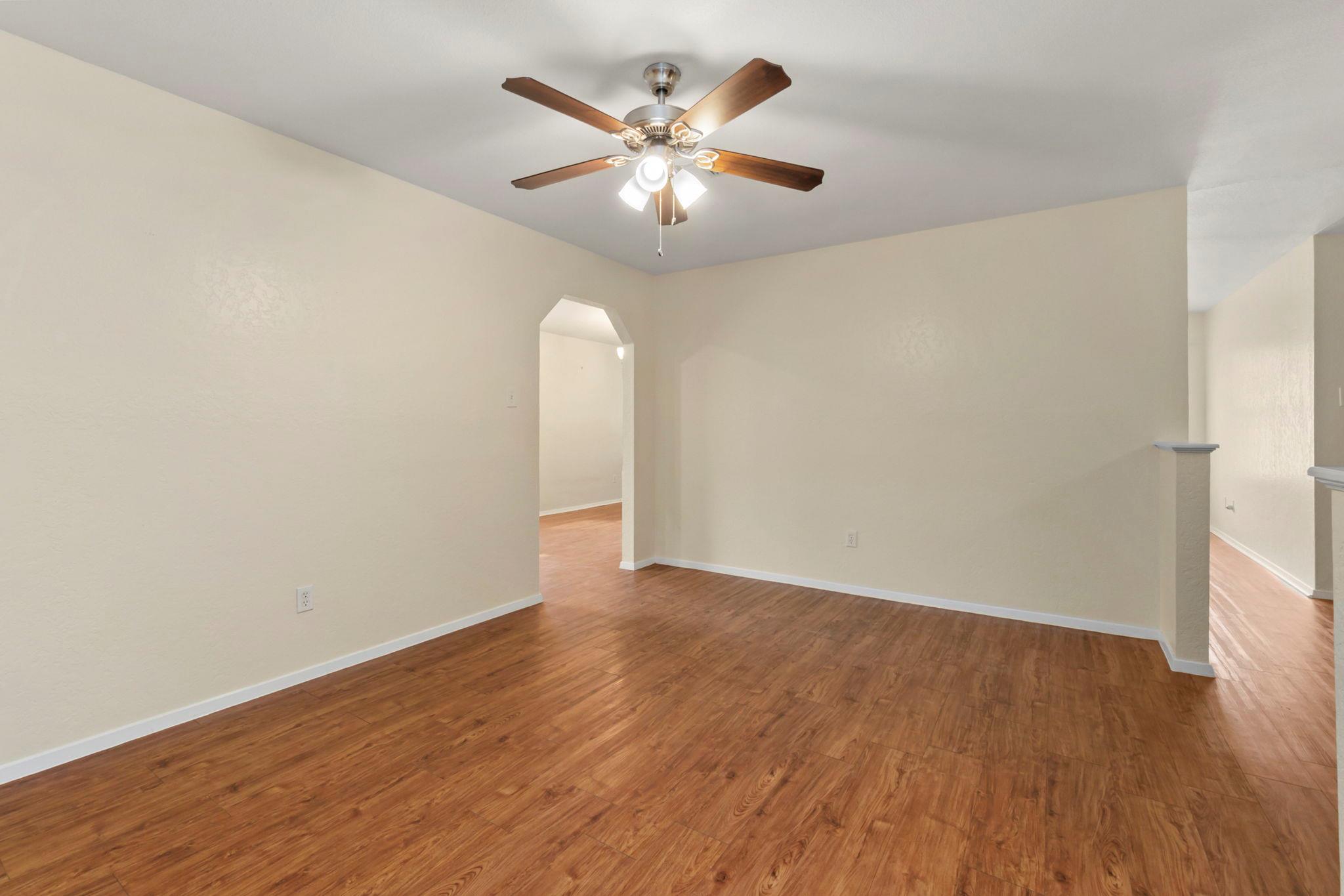 Image 7 of 30 For 1329 Poppy Ln