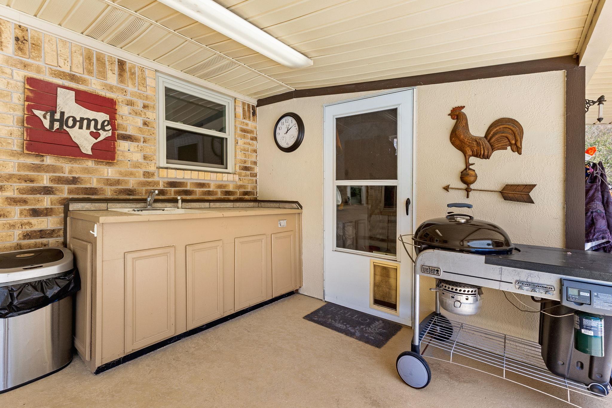 Image 26 of 35 For 1115 Gardenia Dr