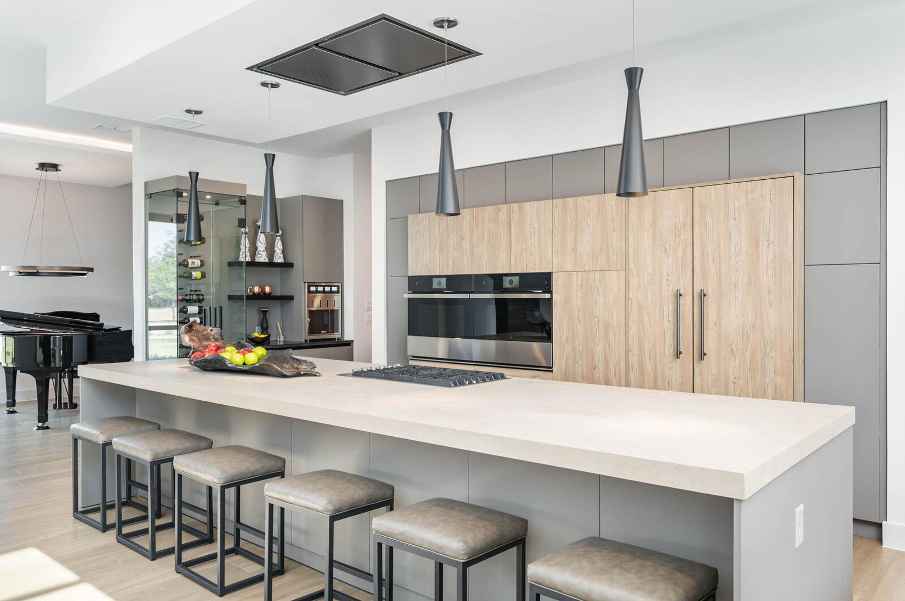 Image 11 of 40 For 211 Wellesley Hill Hl