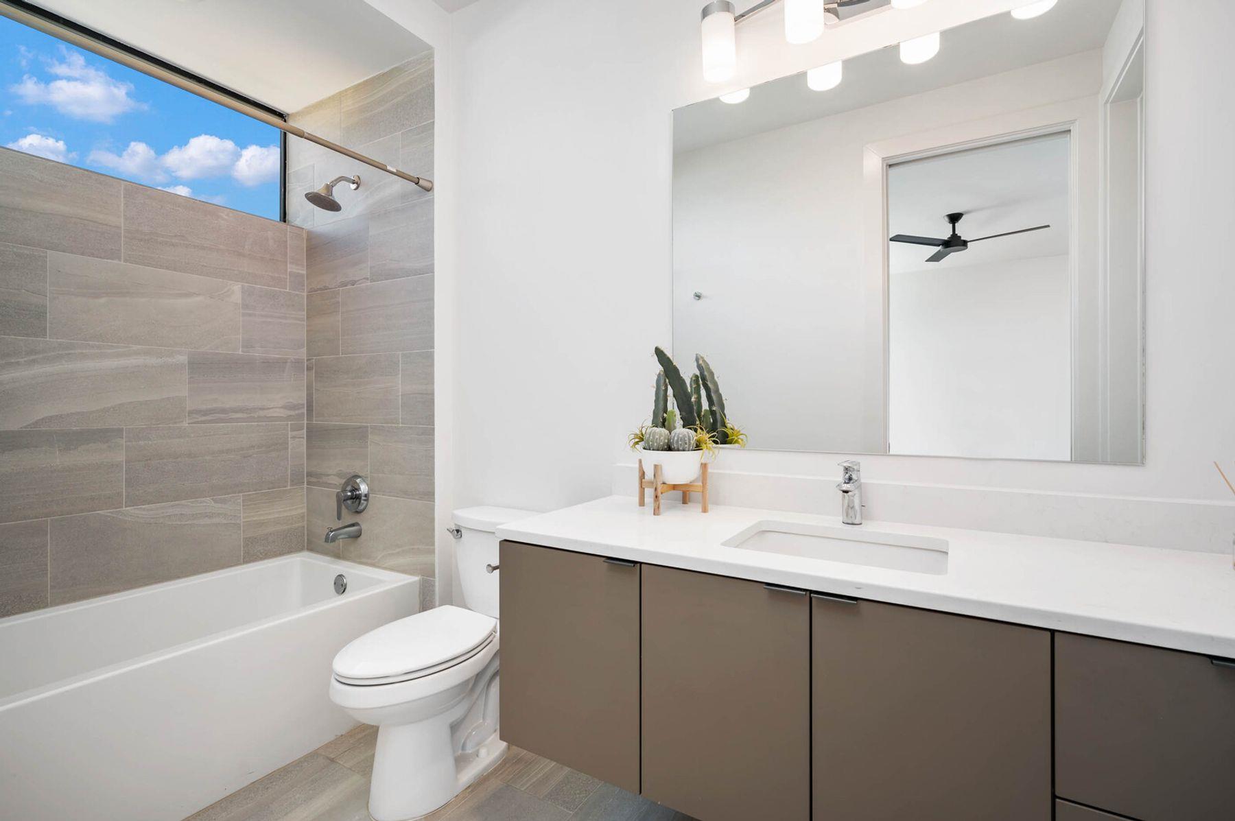 Image 30 of 40 For 211 Wellesley Hill Hl