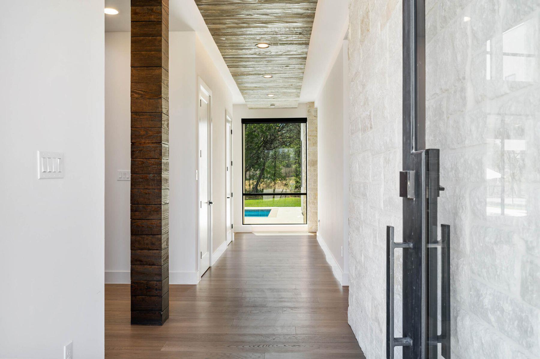 Image 7 of 40 For 211 Wellesley Hill Hl