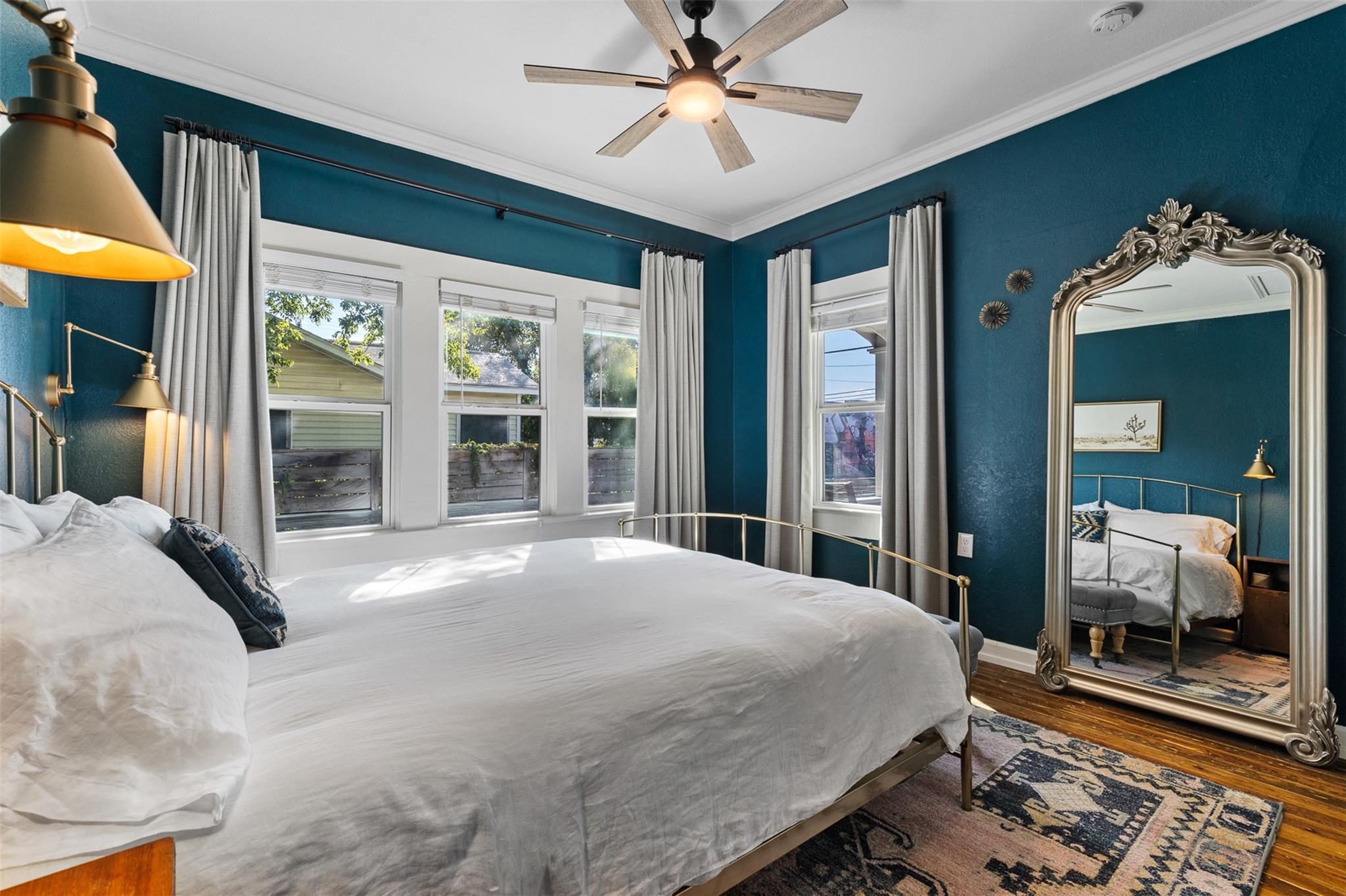 Image 16 of 35 For 519 Ashby Pl