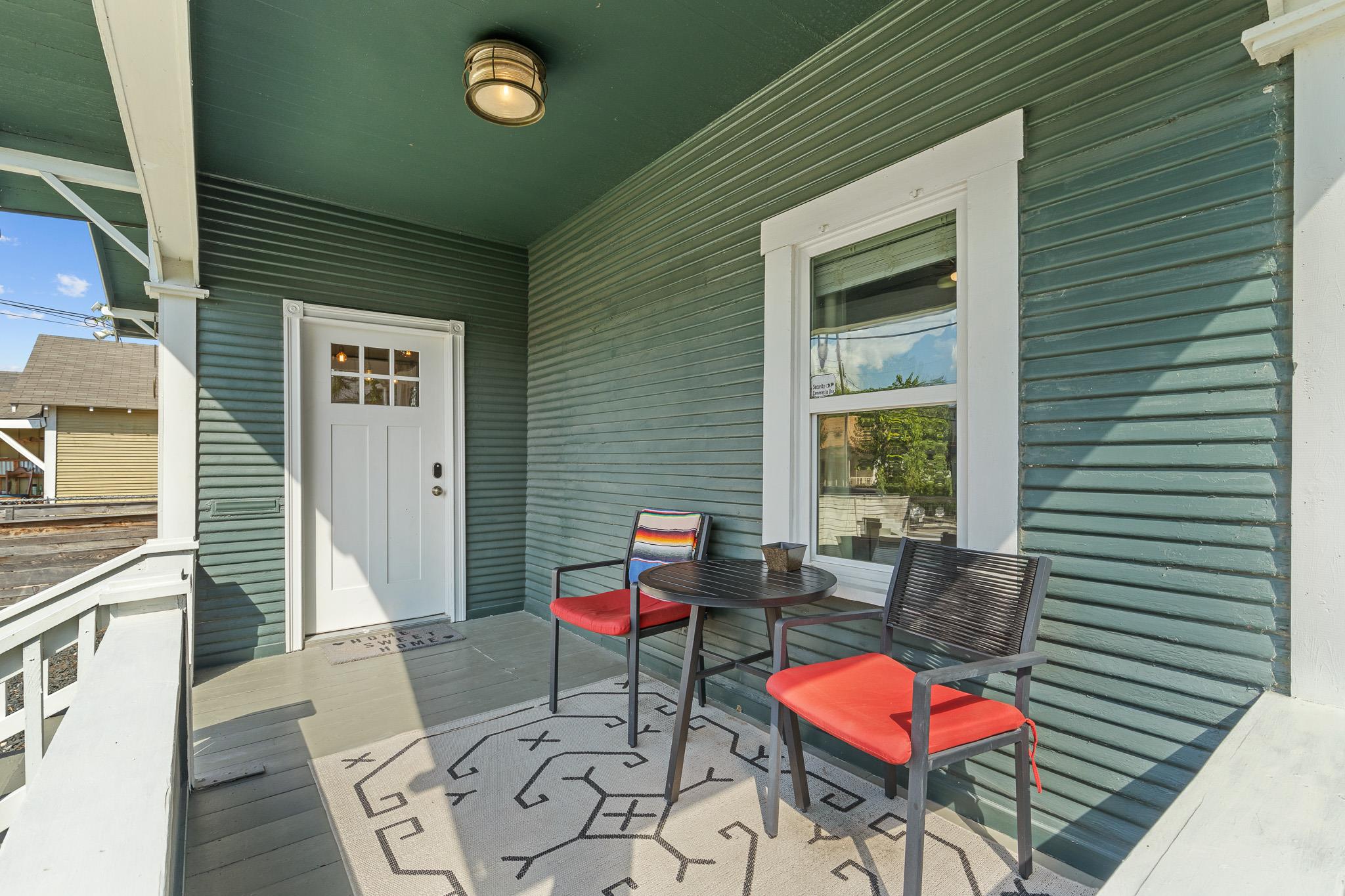 Image 32 of 35 For 519 Ashby Pl