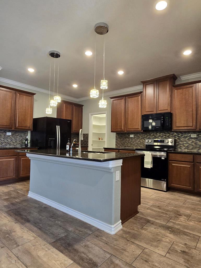 Image 5 of 35 For 660 Knoll Brk
