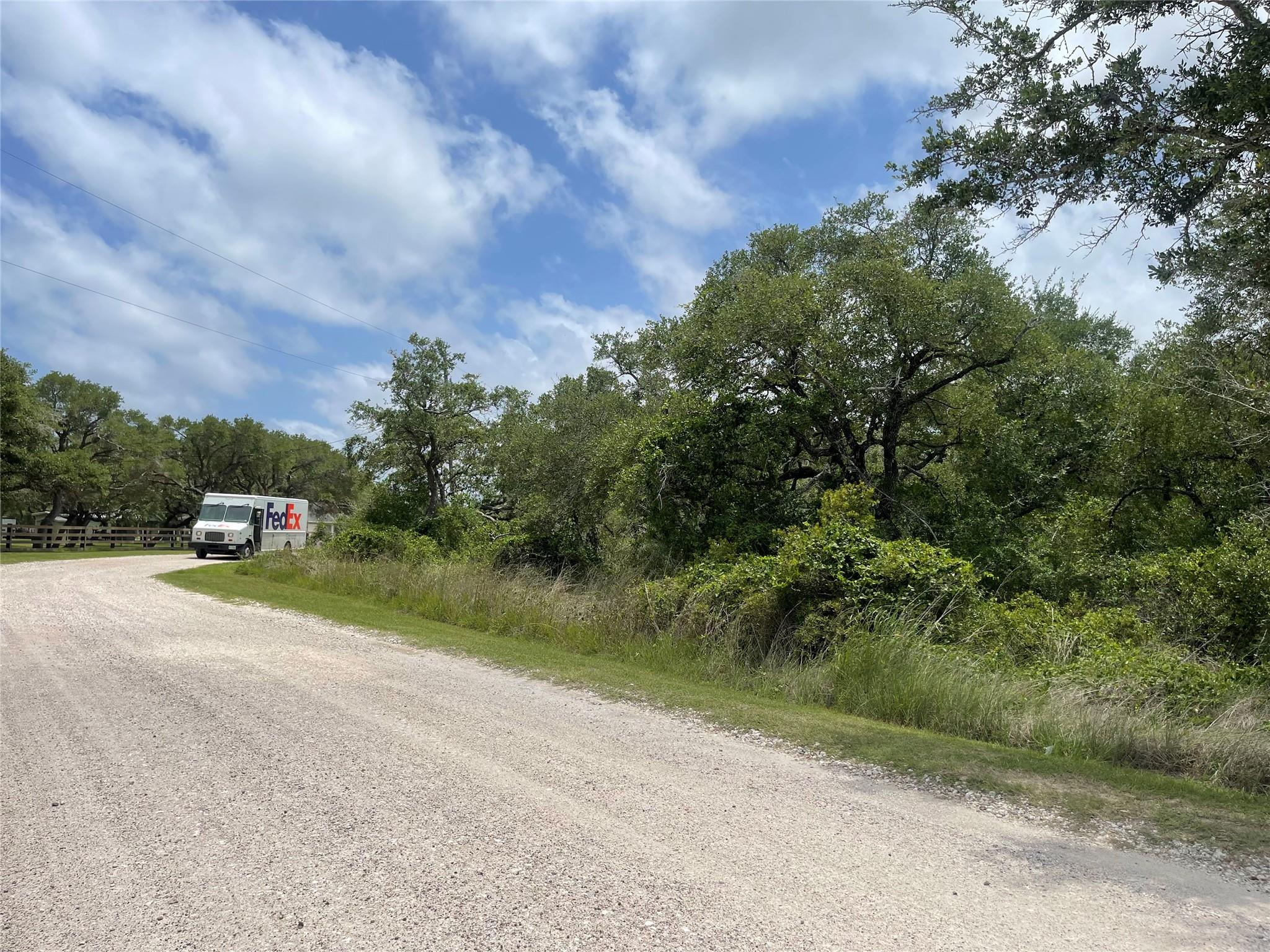 Image 8 of 11 For 342 Whispering Woods Dr