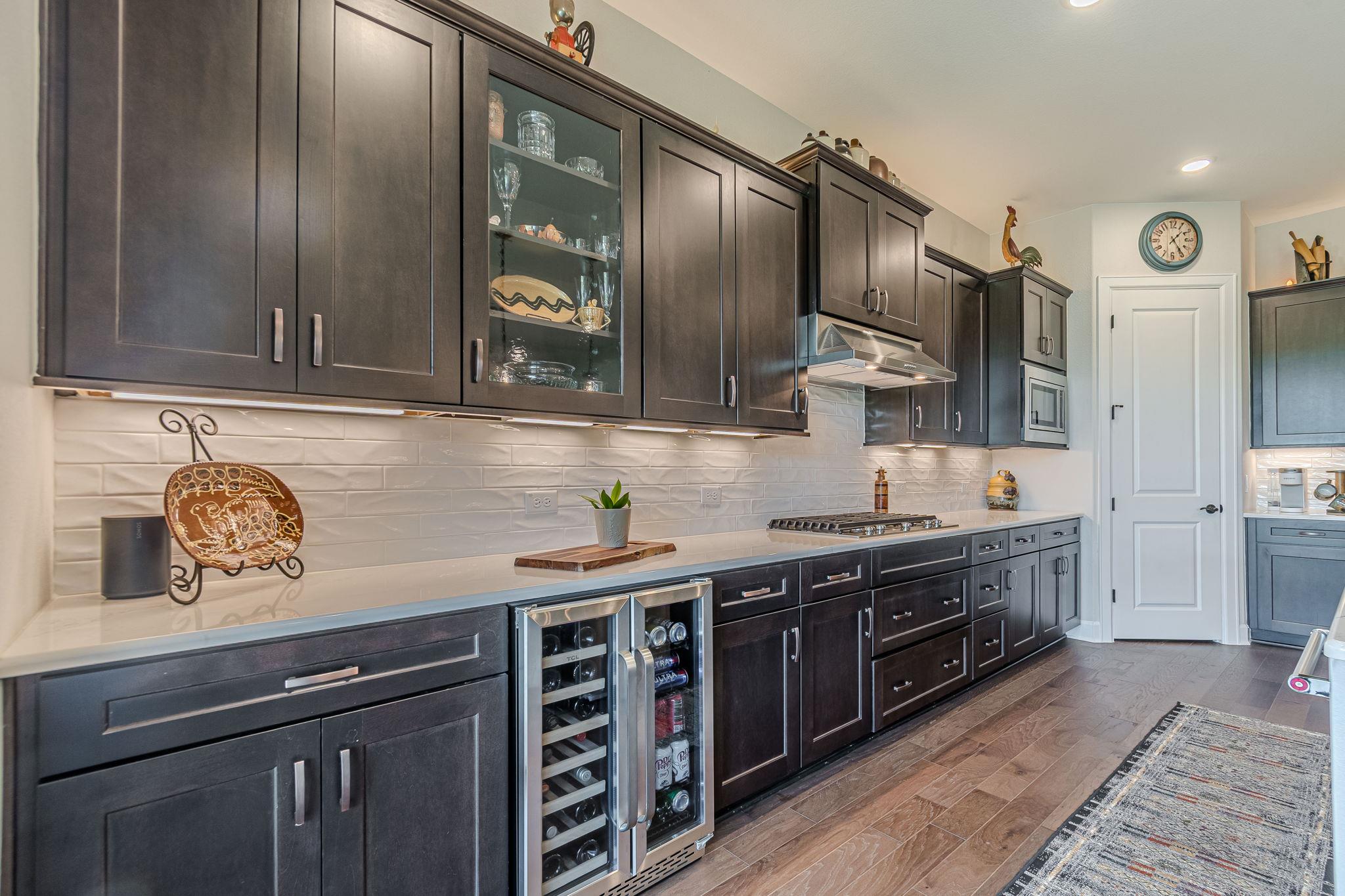 Image 17 of 40 For 302 Sprinting Peak Dr