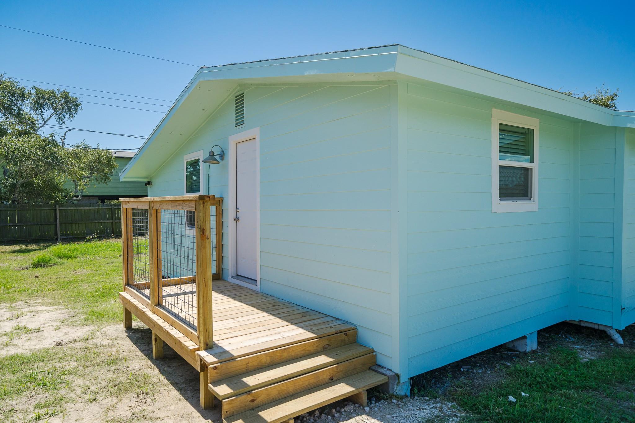 Details for 248 Post Oak Ln, Rockport, TX 78382