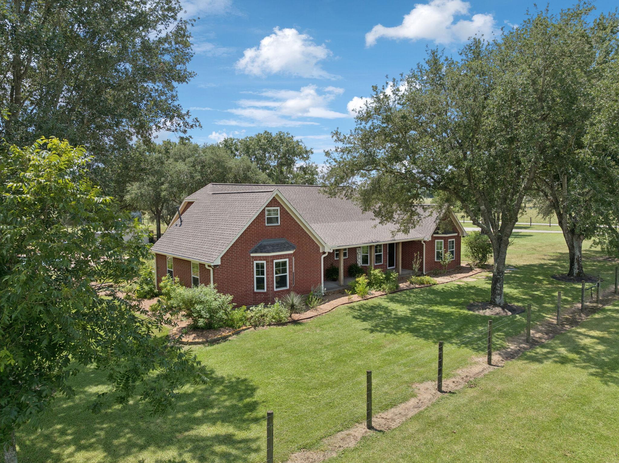 Details for 31229 Rochen Rd, Waller, TX 77484