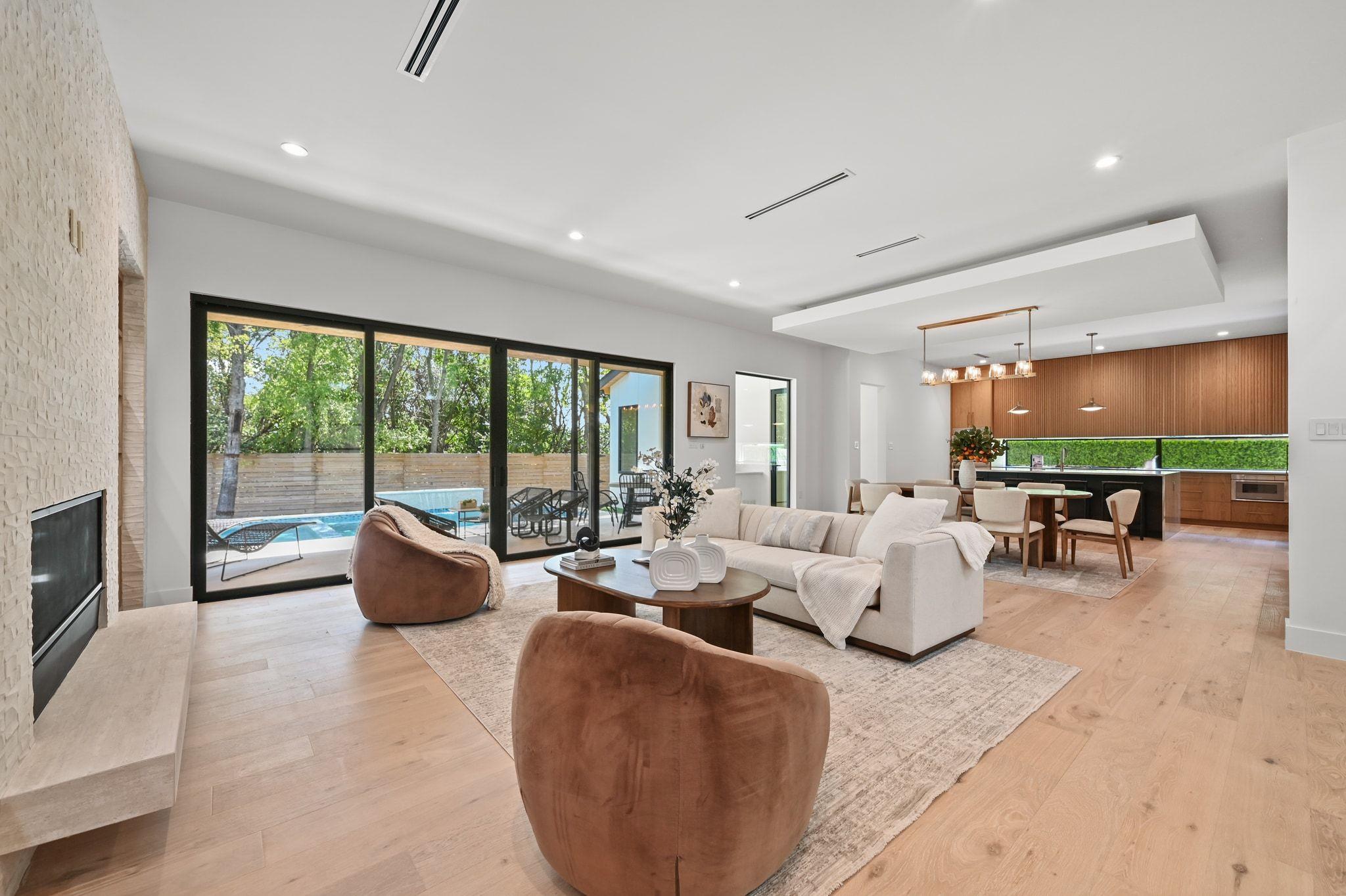 Image 5 of 40 For 1503 Barn Swallow Dr