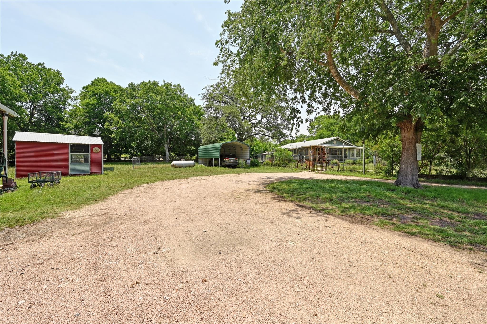 Image 25 of 34 For 10908 Slaughter Creek Dr