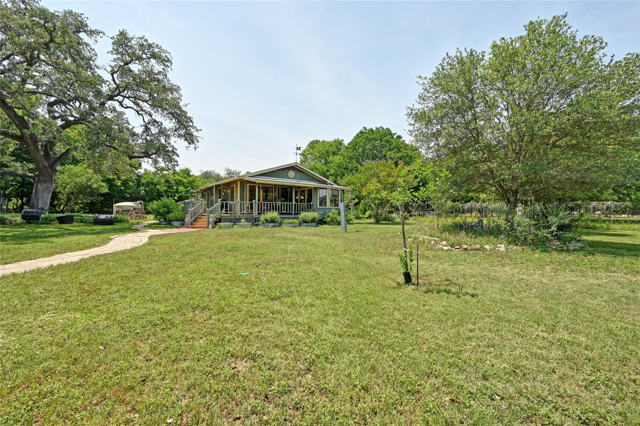 Image 28 of 34 For 10908 Slaughter Creek Dr