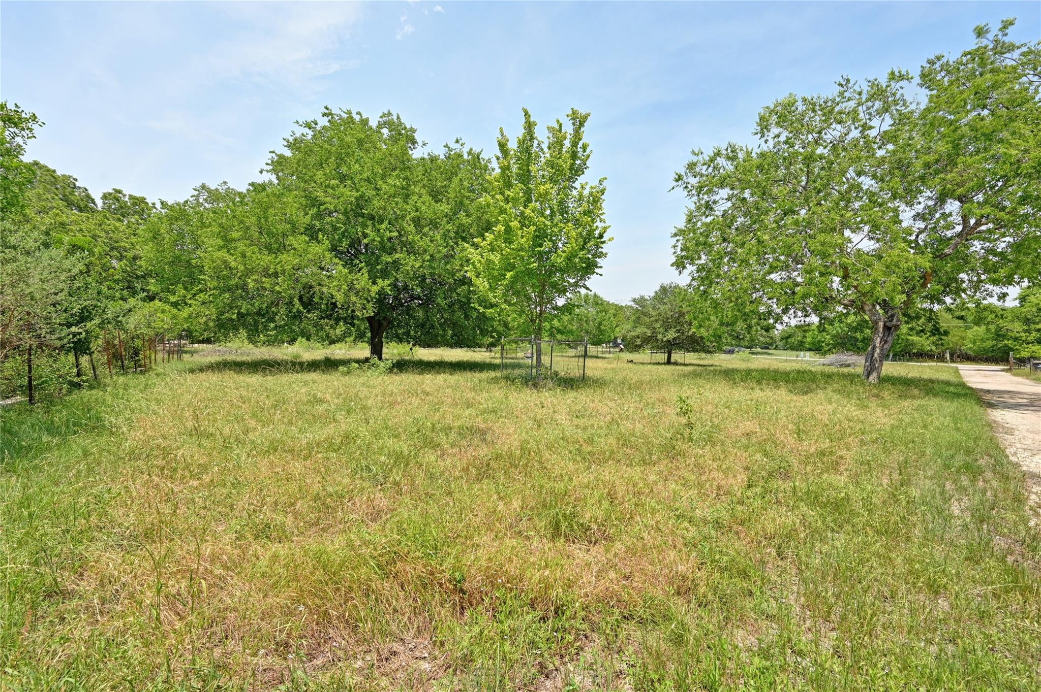 Image 31 of 34 For 10908 Slaughter Creek Dr