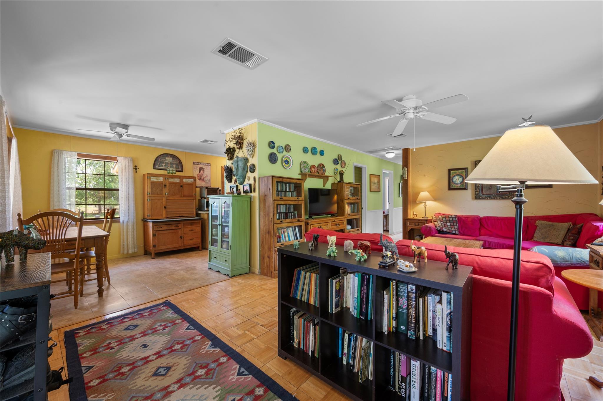 Image 7 of 34 For 10908 Slaughter Creek Dr