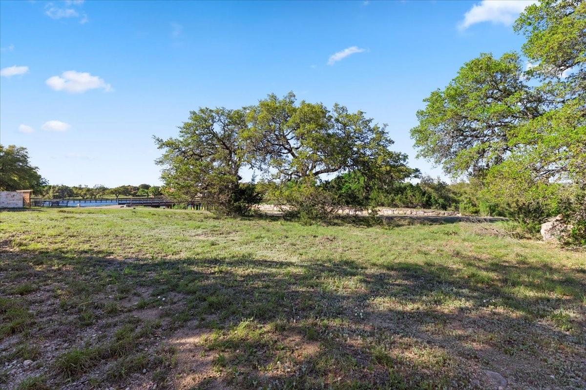 Details for 325 Calvin Barrett, Blanco, TX 78606