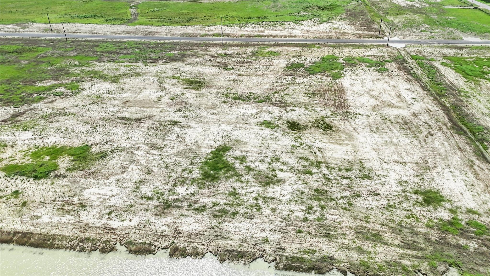 Image 2 of 9 For 1319 Saddleback Dr