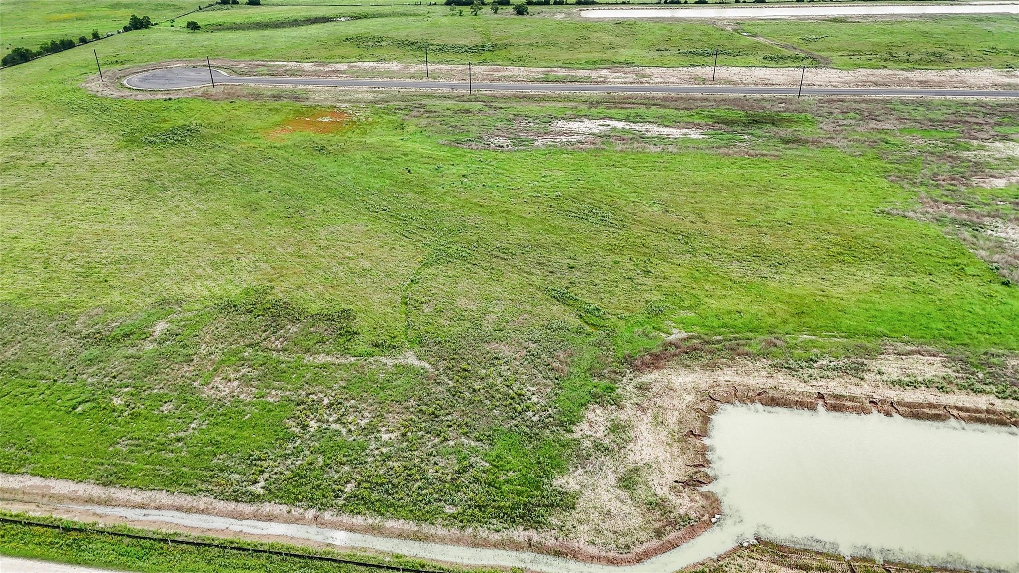 Image 4 of 9 For 1319 Saddleback Dr