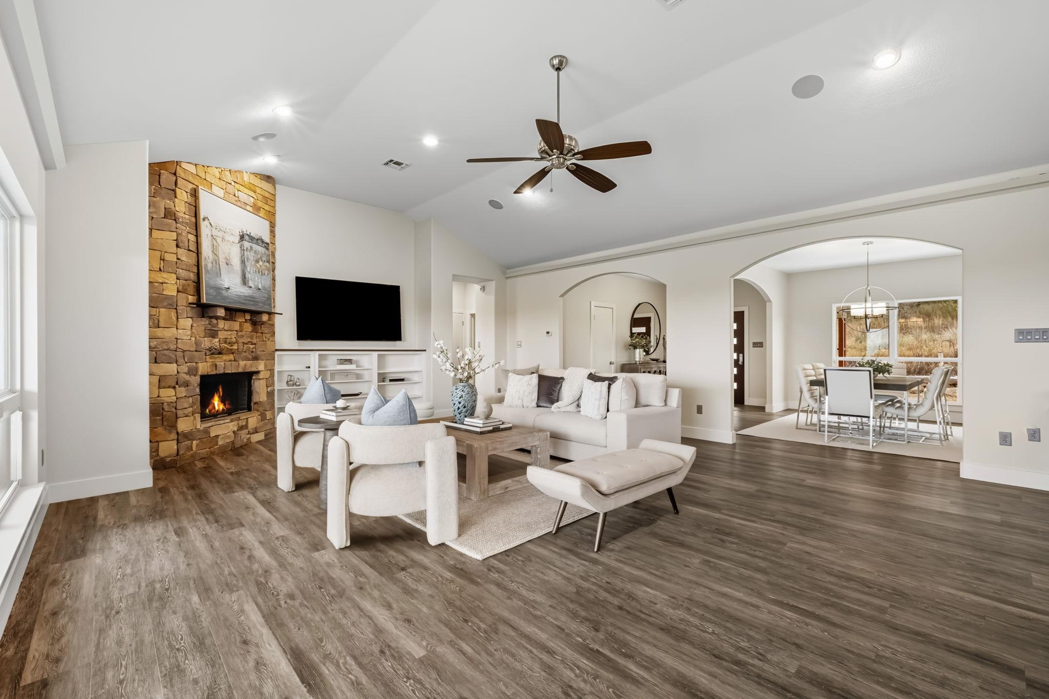 Image 19 of 40 For 128 Skylight Trail Trl