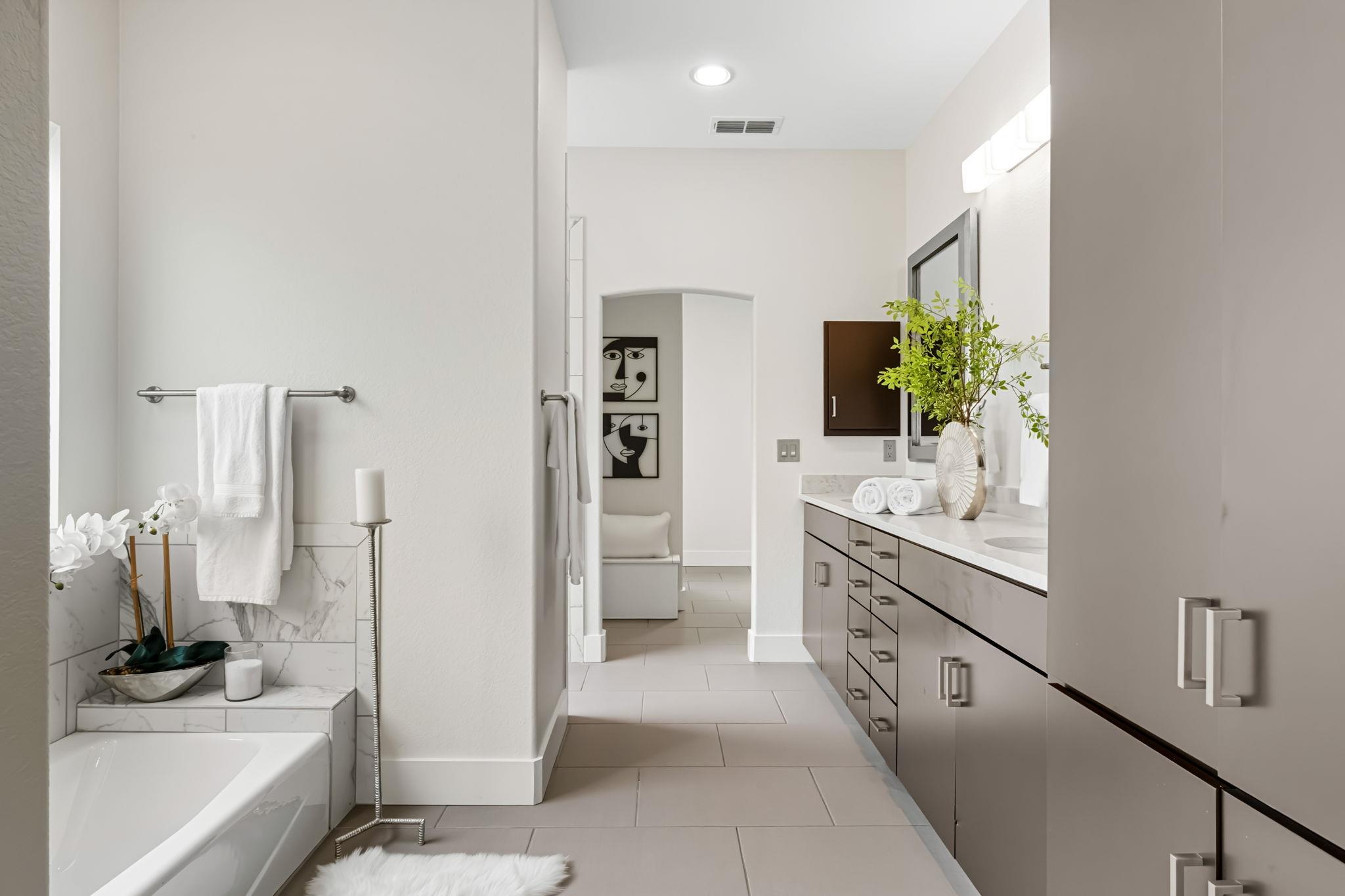 Image 30 of 40 For 128 Skylight Trail Trl