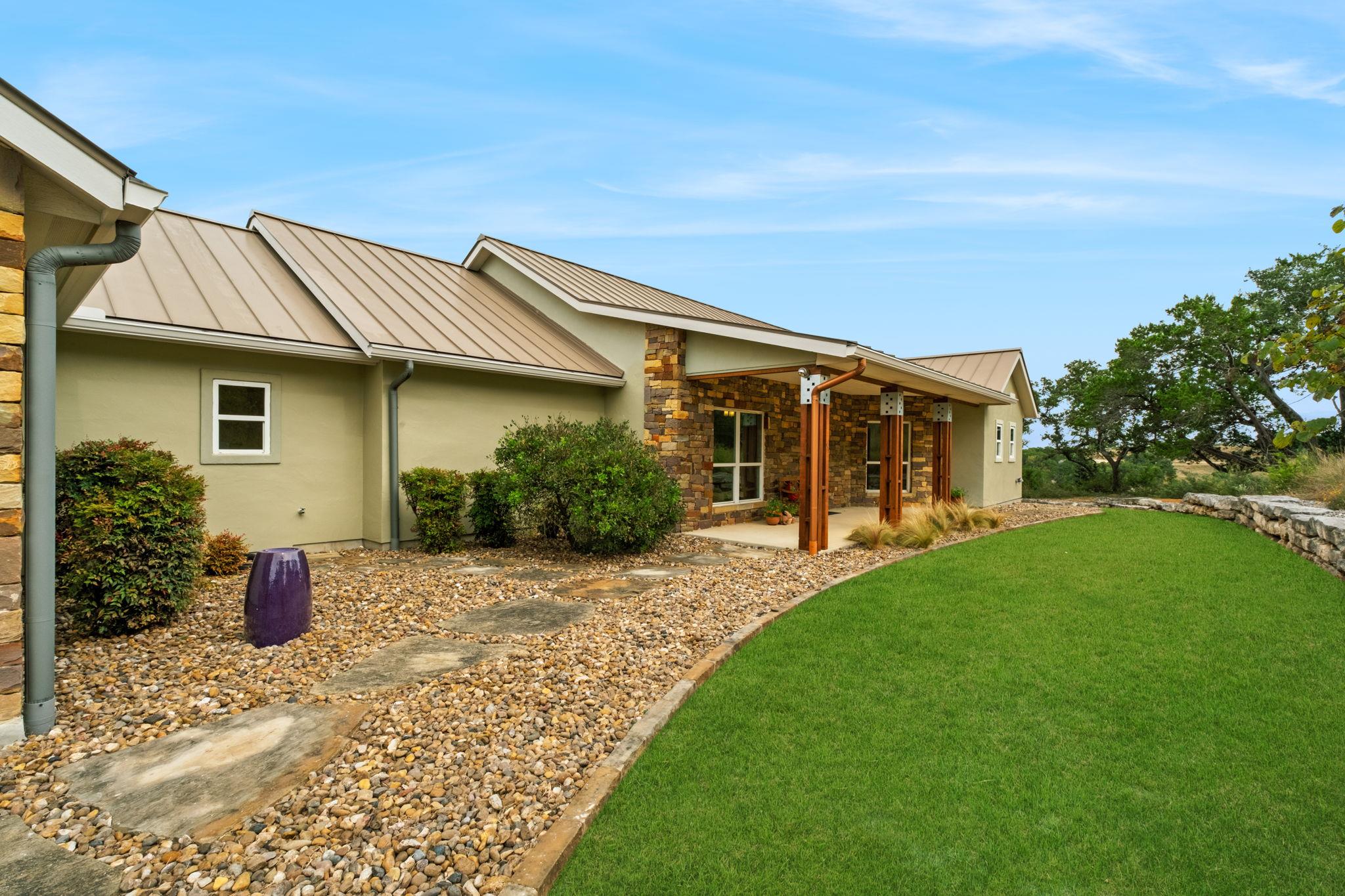 Image 8 of 40 For 128 Skylight Trail Trl