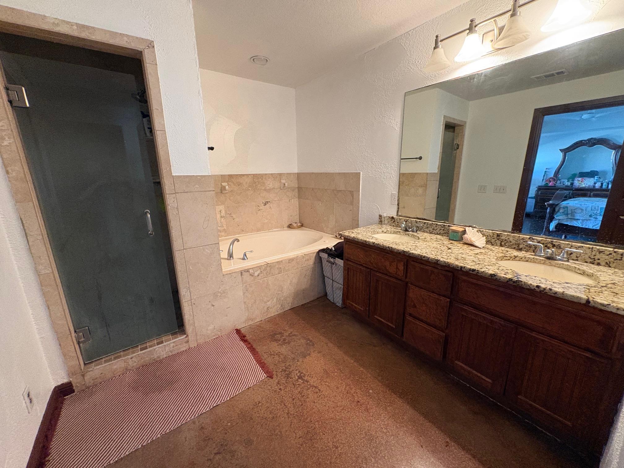 Image 23 of 34 For 10817 County Road 272