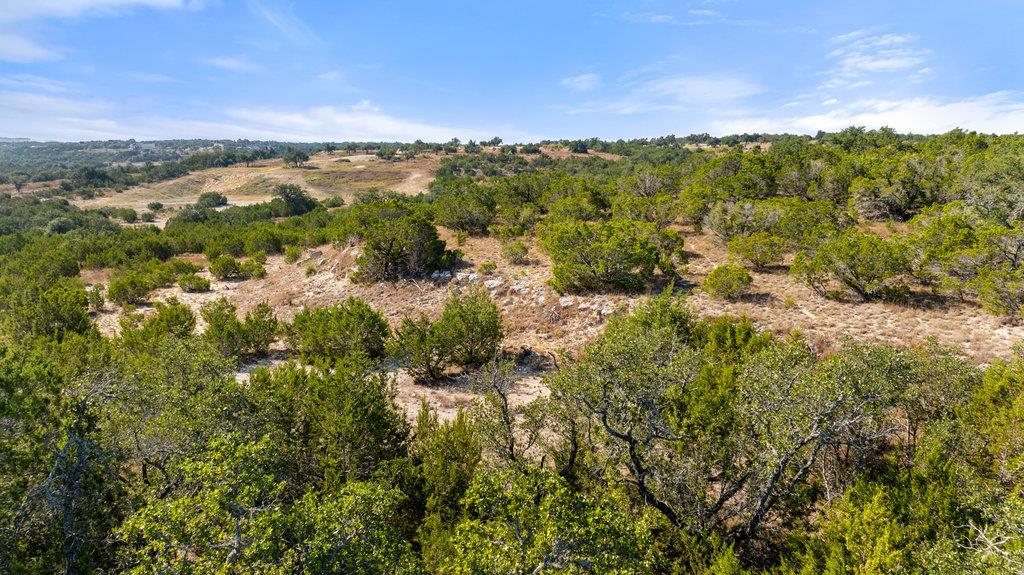 Image 17 of 39 For 2058 Legacy Hills Dr