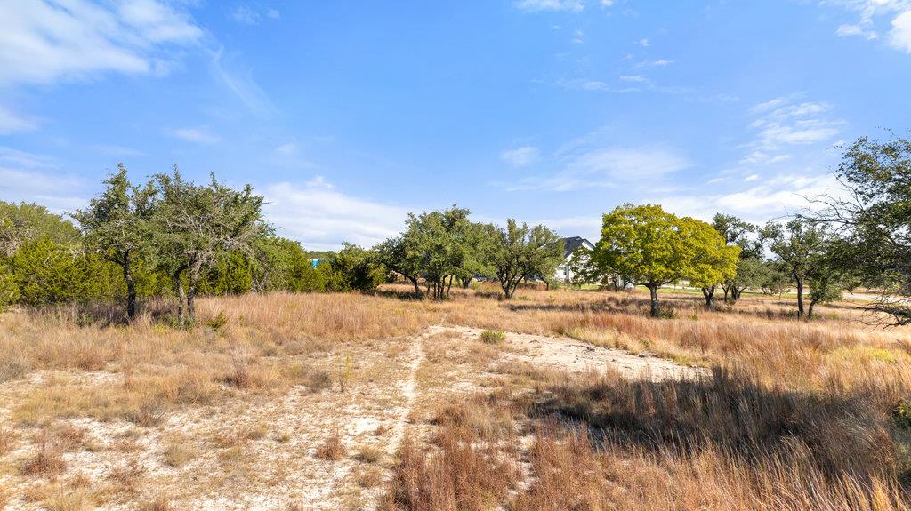 Image 18 of 39 For 2058 Legacy Hills Dr