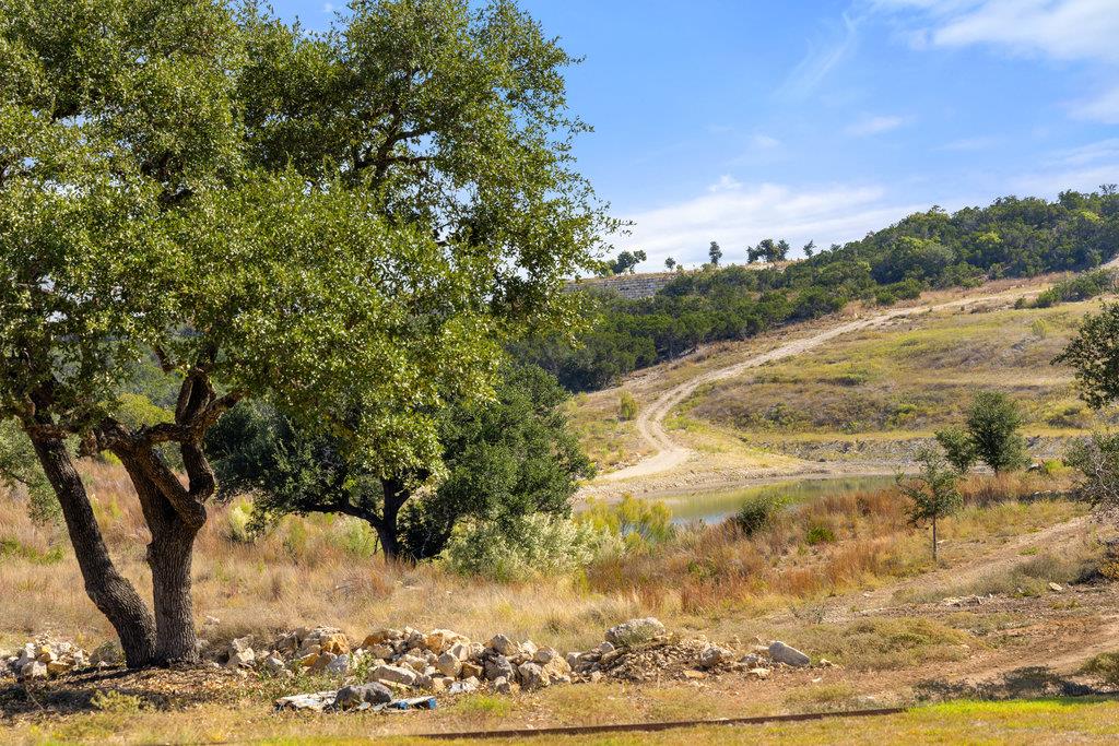 Image 25 of 39 For 2058 Legacy Hills Dr