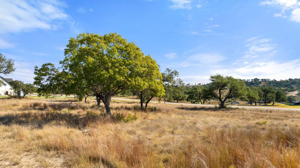 Image 3 of 39 For 2058 Legacy Hills Dr