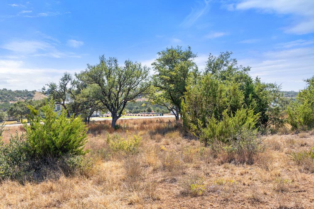 Image 34 of 39 For 2058 Legacy Hills Dr