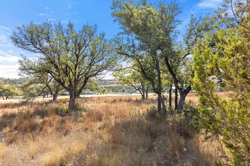 Image 36 of 39 For 2058 Legacy Hills Dr