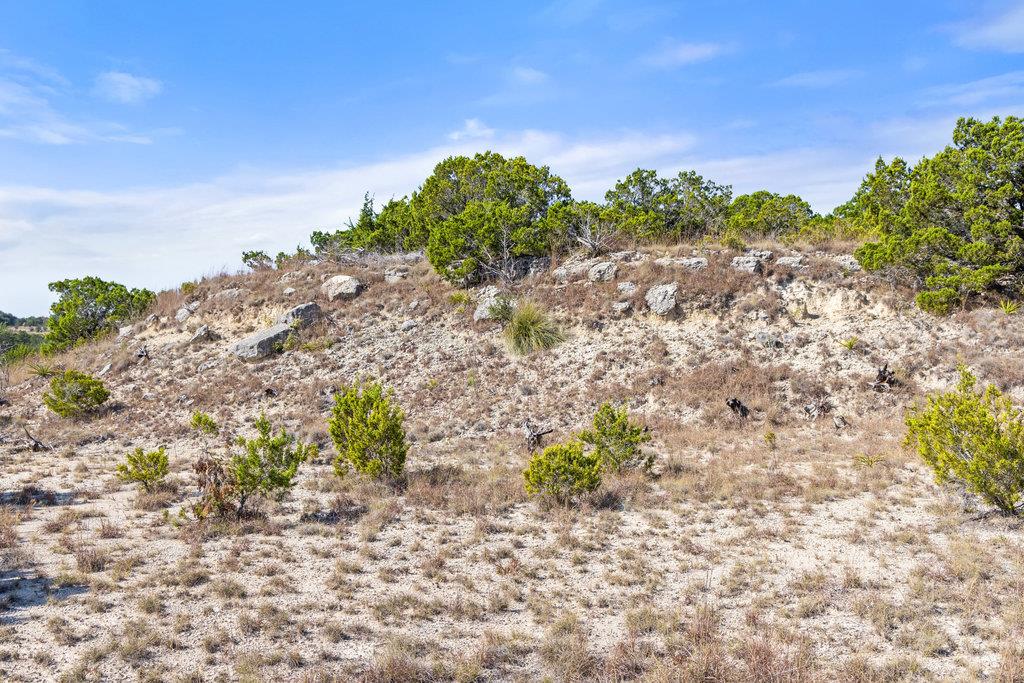 Image 4 of 39 For 2058 Legacy Hills Dr