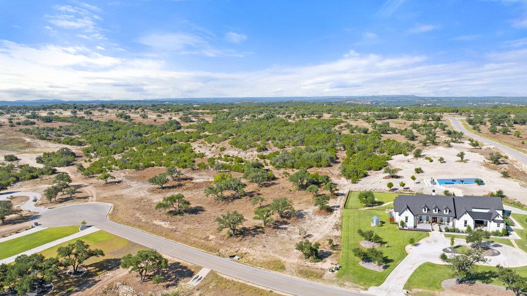 Image 9 of 39 For 2058 Legacy Hills Dr