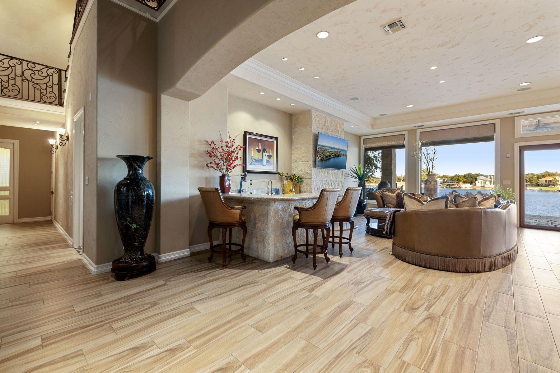 Image 17 of 38 For 101 Matern Ct