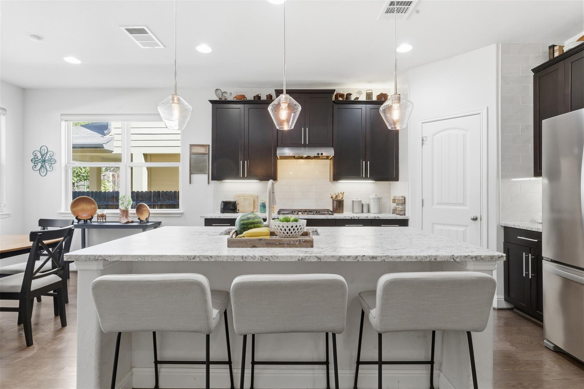 Image 11 of 36 For 10711 Ysamy Way