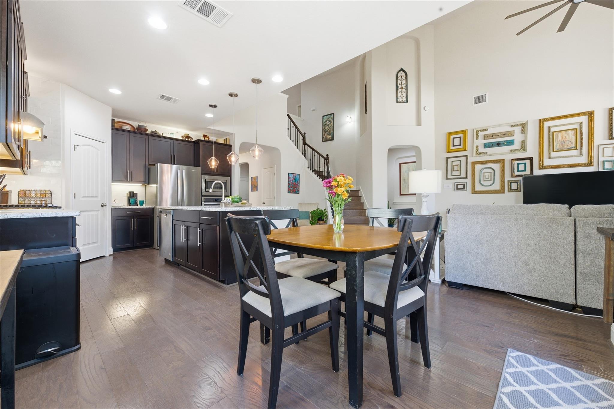 Image 13 of 36 For 10711 Ysamy Way