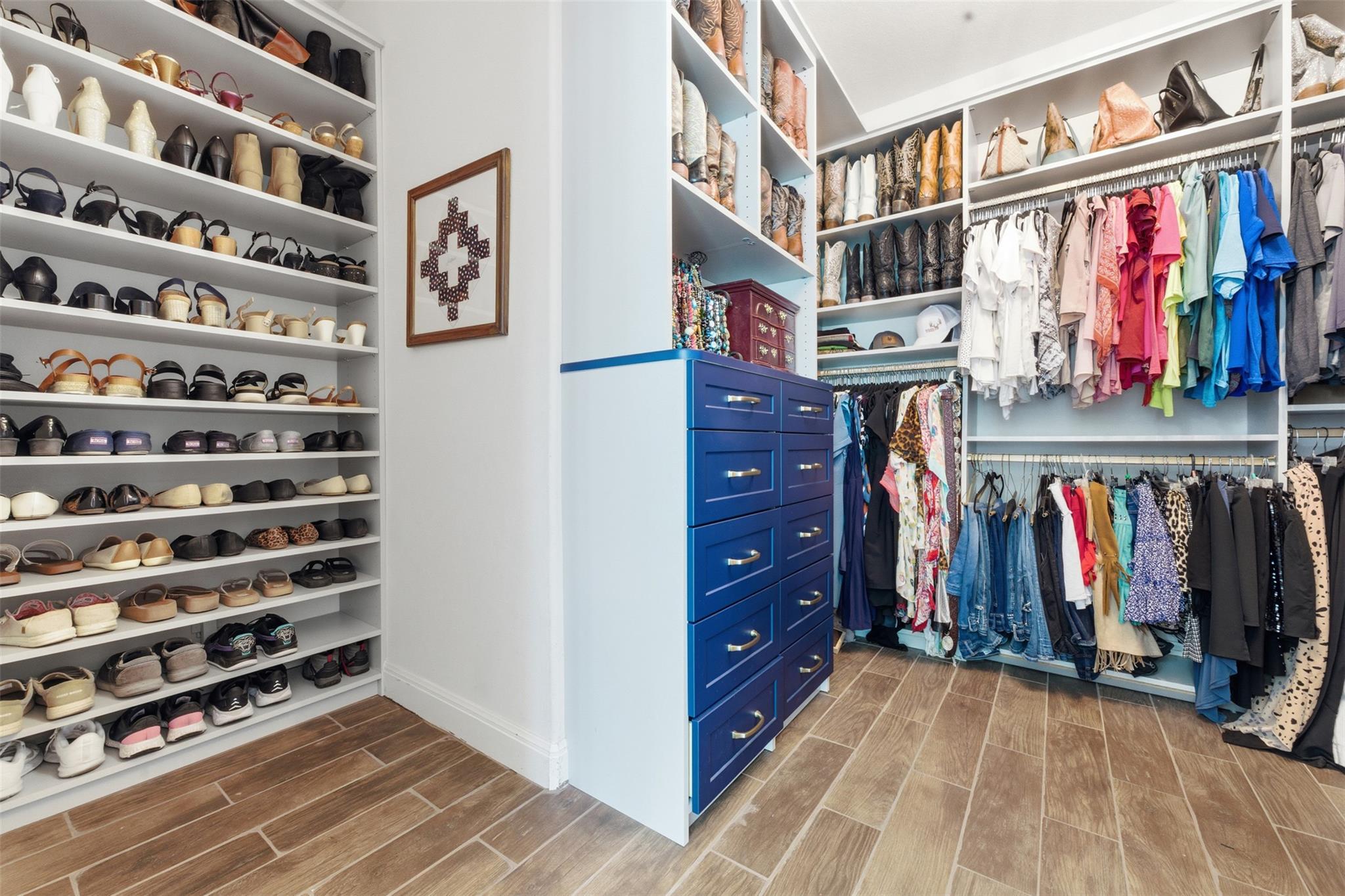 Image 23 of 36 For 10711 Ysamy Way