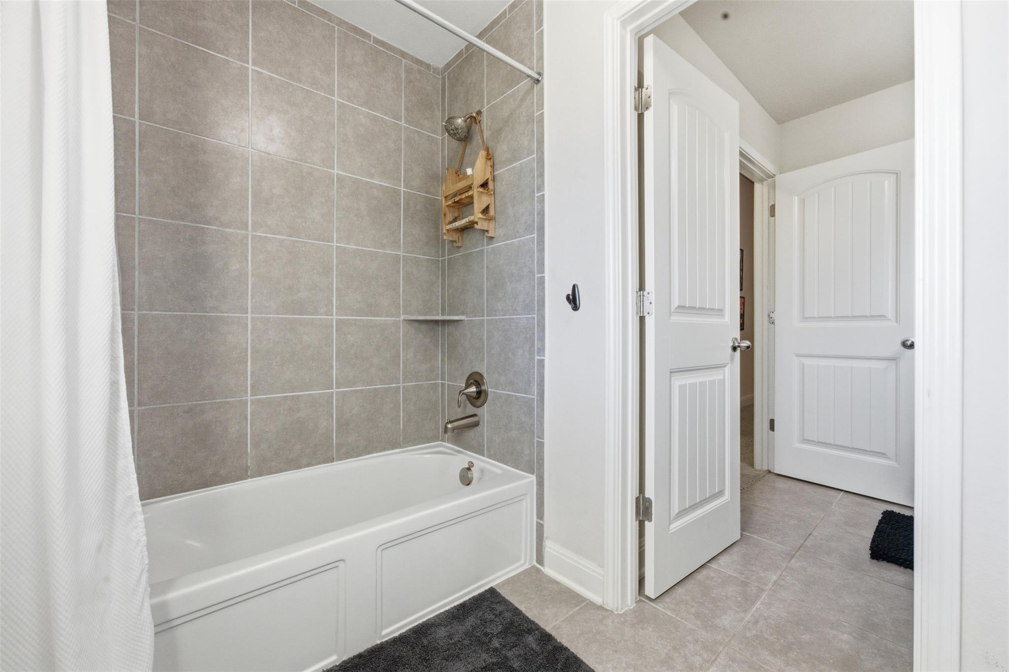 Image 32 of 36 For 10711 Ysamy Way