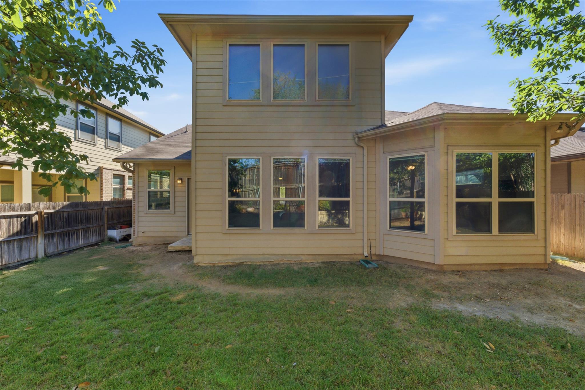 Image 35 of 36 For 10711 Ysamy Way